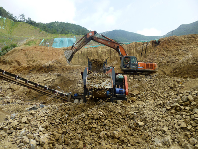 1250滾軸篩贛州客戶生產現場